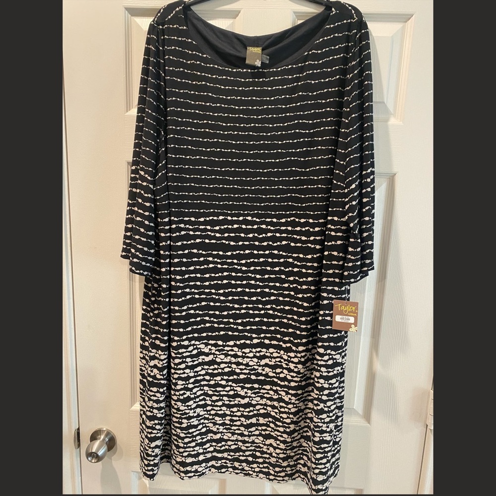 Black & Beige Dia & Co/Taylor Dress • Size 22 • NWT